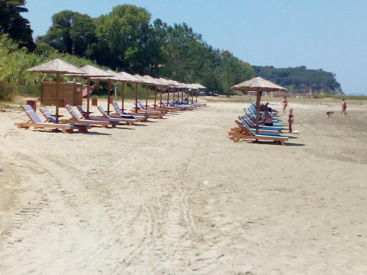 Maria'S Paradise Astrakeri ภายนอก รูปภาพ