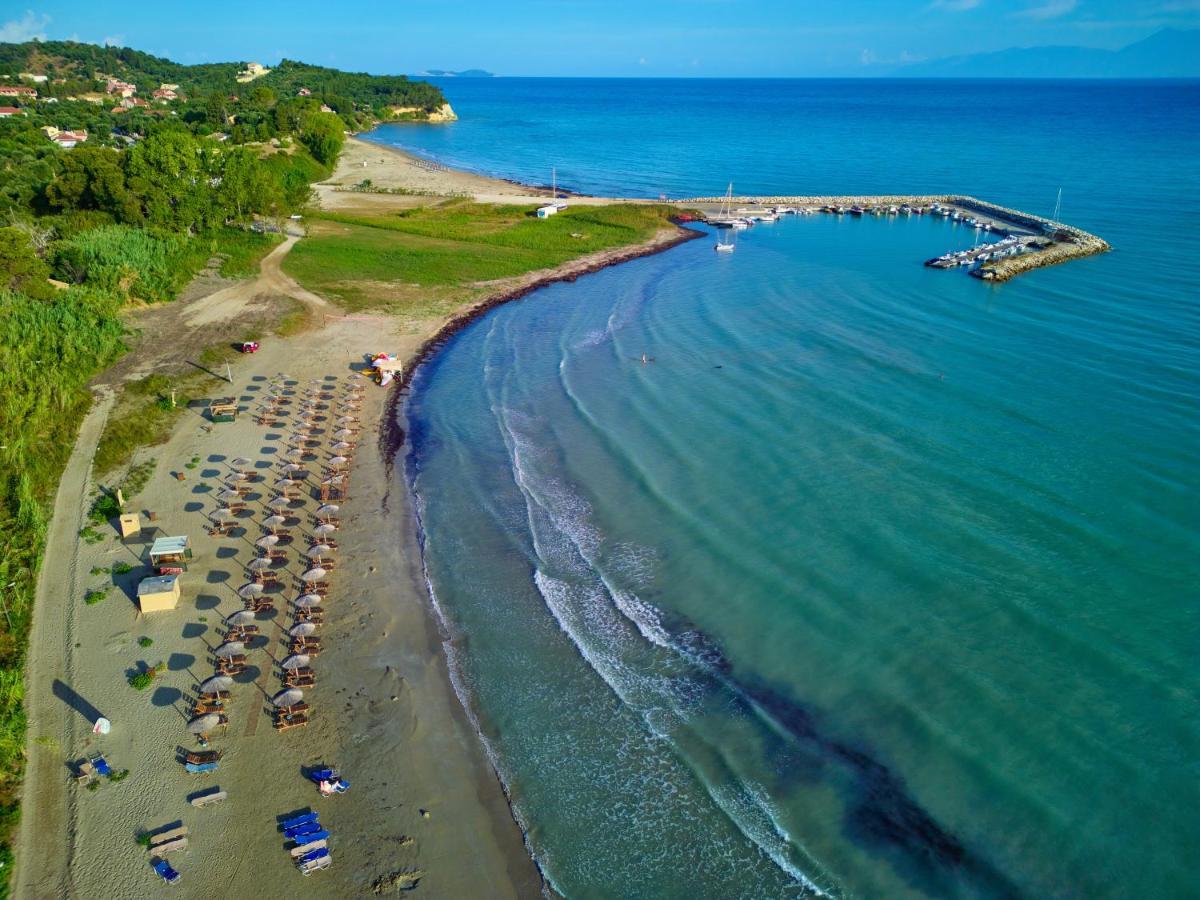 Maria'S Paradise Astrakeri ภายนอก รูปภาพ