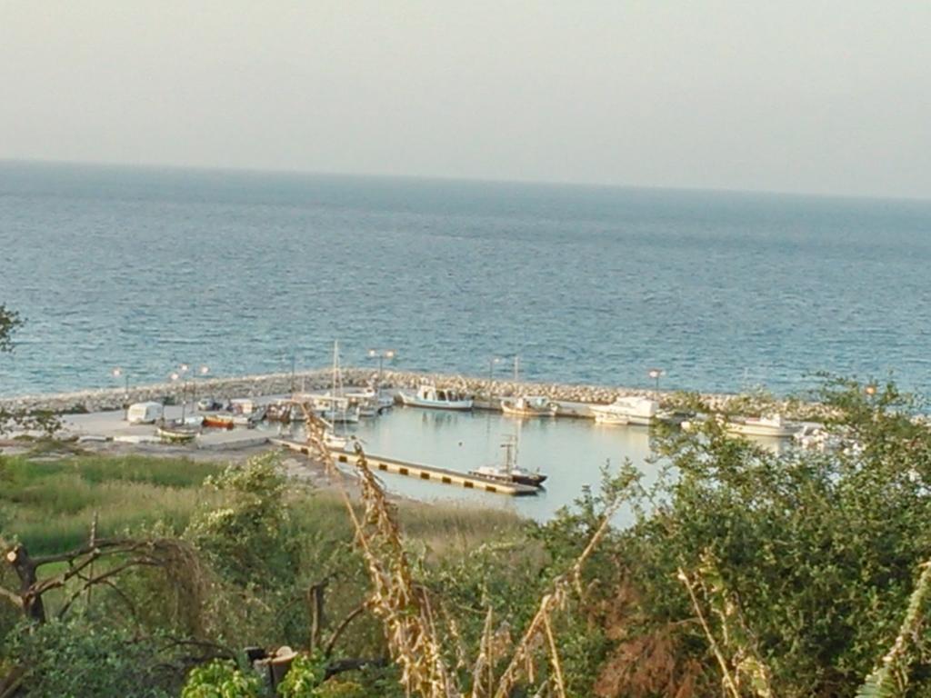 Maria'S Paradise Astrakeri ภายนอก รูปภาพ